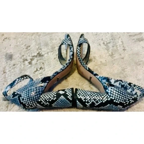 Gianni Bini Linyanne Snake Print Ankle Strap Block Heel Sandals Women's‎ 6.5M - Picture 5 of 8